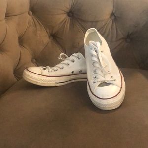 Converse Low Top White Sz 8 Women / 6 Men
